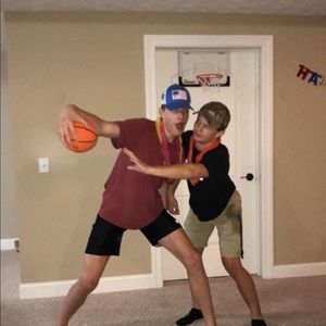 Meet your Posher, Brenton